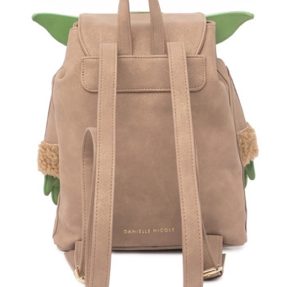 The Child Backpack - Picture 2 of 5